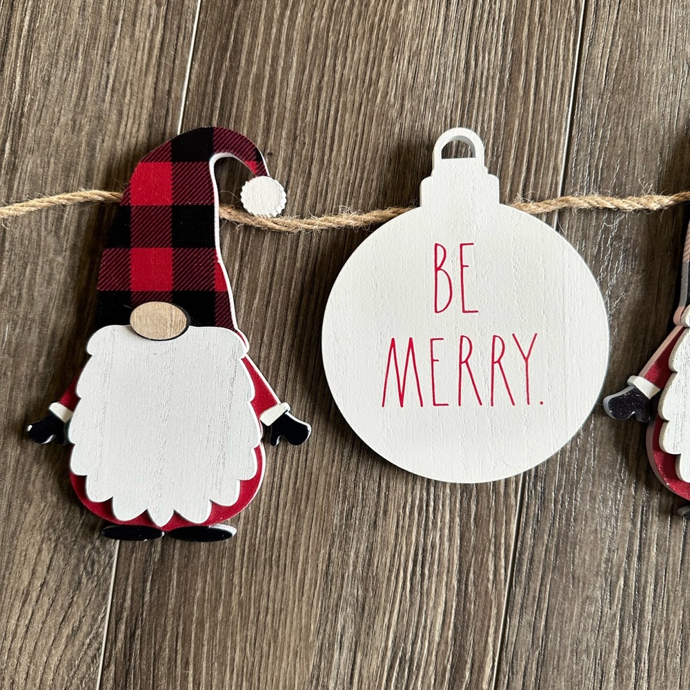 Rae Dunn Red and White Gnome Garland